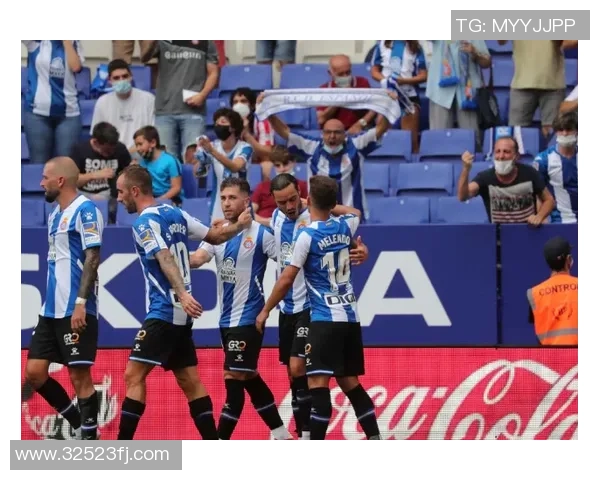 北京足球队以99分稳居世锦赛积分榜首位展现强大实力